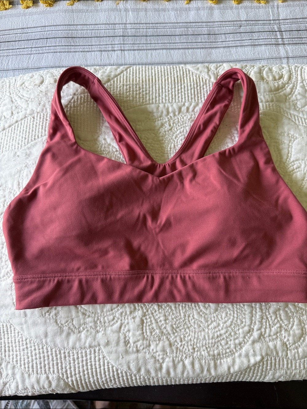 Wireless V‑Back Sports Bra in Dusty Rose